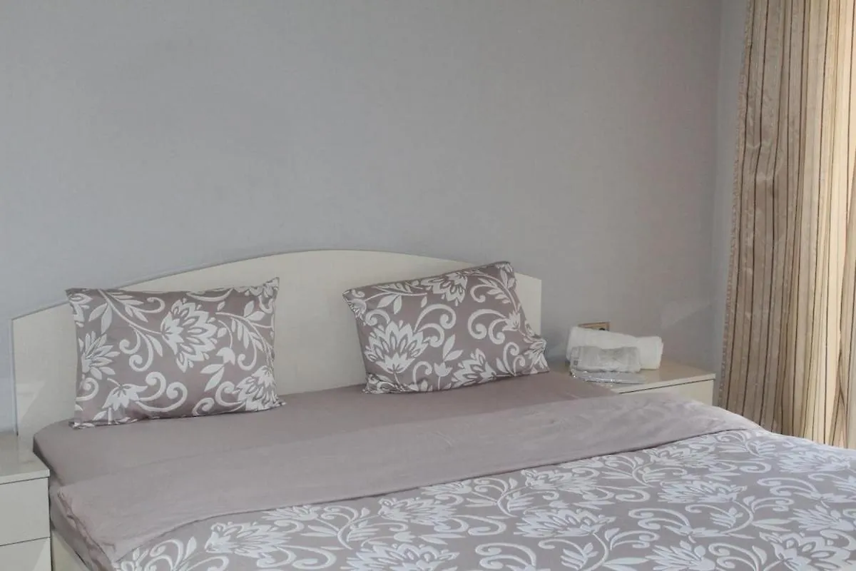 Apartment For Rent In Green Budapest ティビリシ 0*,